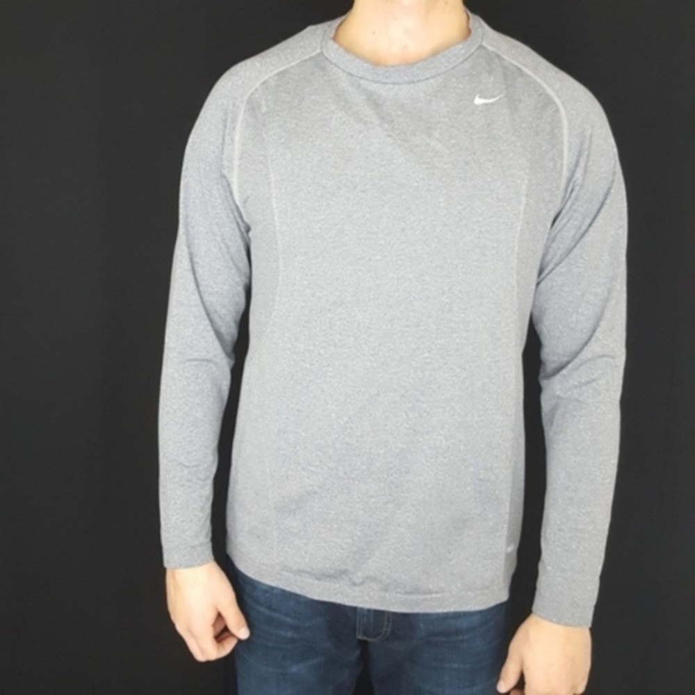 Men's Nike thermal dri-fit long sleeve. XL-A2